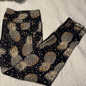 Constantly Varied Gear Black and Gold Fineapple Leggings xl